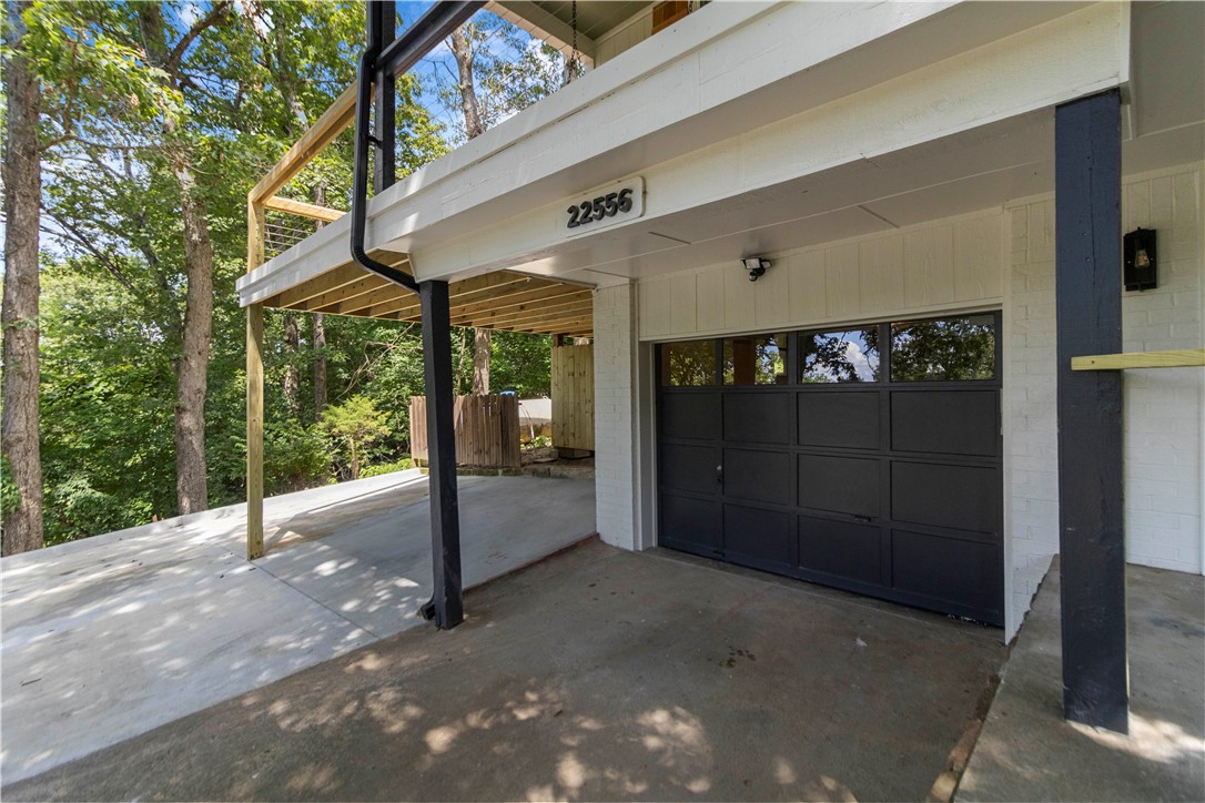 Springdale, Arkansas, 72764, United States, 3 Bedrooms Bedrooms, ,3 BathroomsBathrooms,Residential,For Sale,1877272