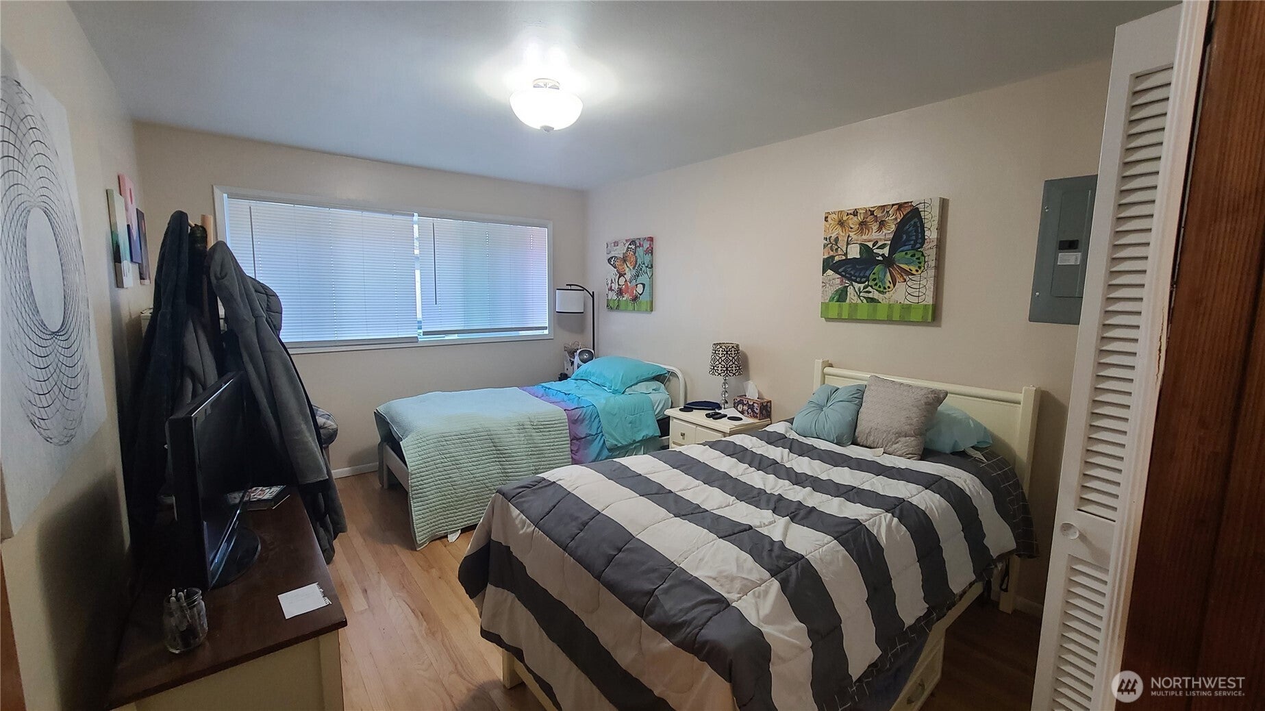 Tacoma, Washington, 98409, United States, ,Residential,For Sale,2008818