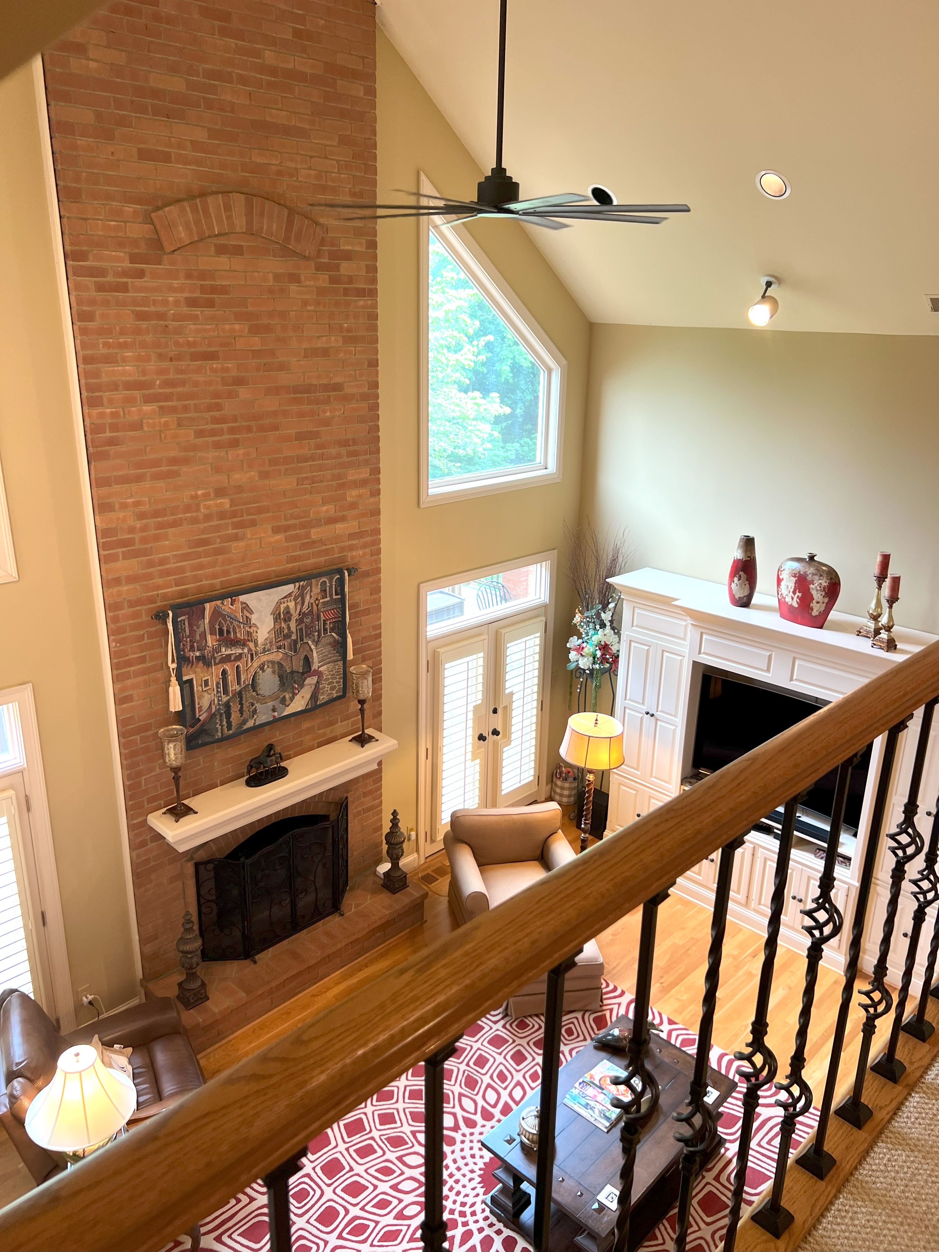 Frankfort, Kentucky, 40601, United States, 5 Bedrooms Bedrooms, ,4 BathroomsBathrooms,Residential,For Sale,1983551