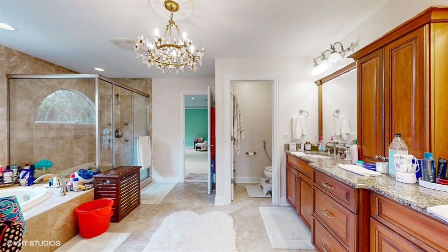 Lakewood, Illinois, 60014, United States, 5 Bedrooms Bedrooms, ,5 BathroomsBathrooms,Residential,For Sale,1980516