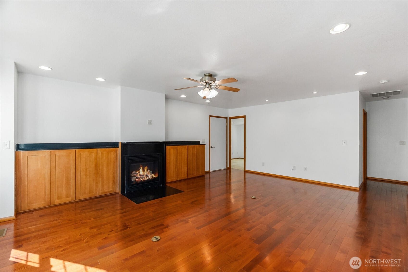 Olympia, Washington, 98512, United States, 2 Bedrooms Bedrooms, ,1 BathroomBathrooms,Residential,For Sale,1885373