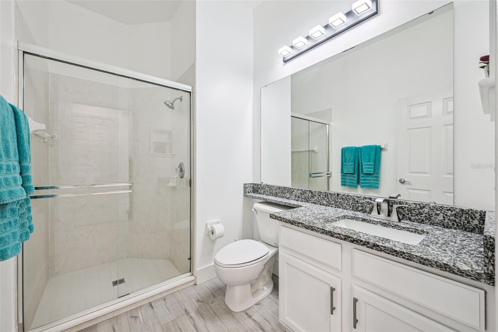 ORLANDO, Florida, 32837, United States, 5 Bedrooms Bedrooms, ,3 BathroomsBathrooms,Residential,For Sale,2010321