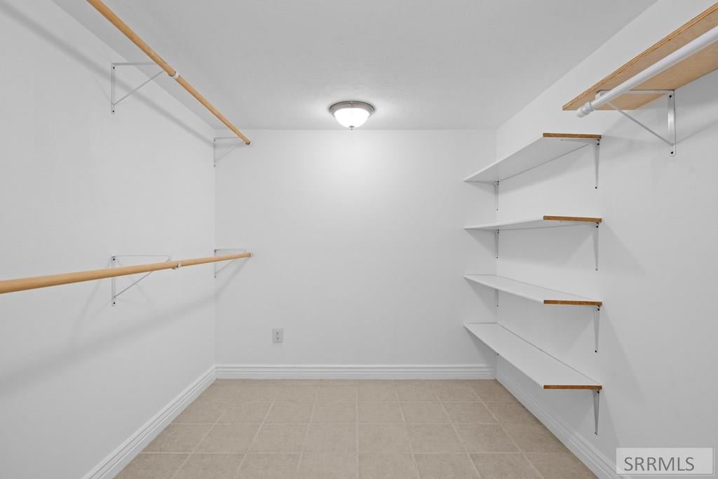 IDAHO FALLS, Idaho, 83402, United States, 5 Bedrooms Bedrooms, ,3 BathroomsBathrooms,Residential,For Sale,1987335