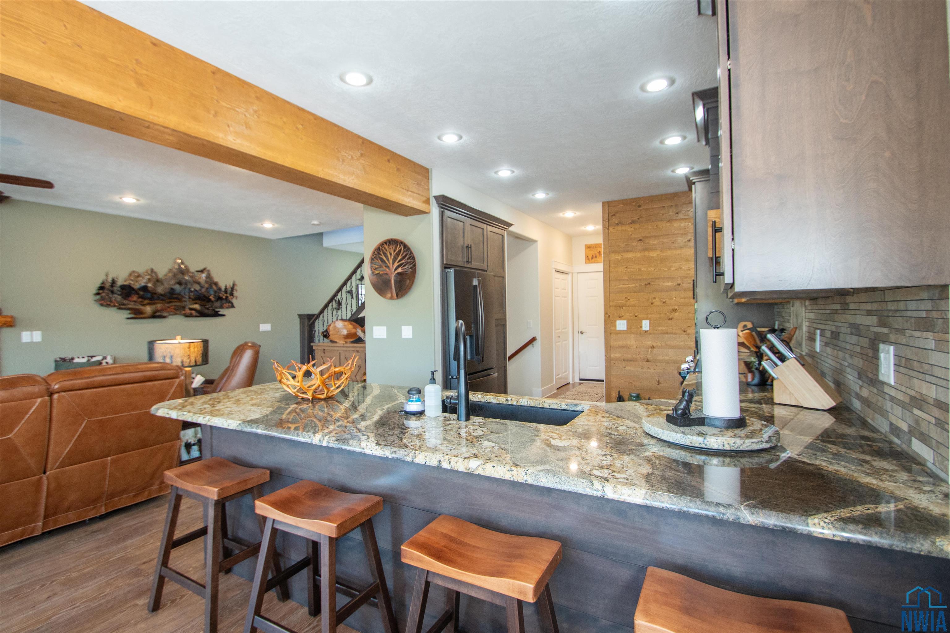 McCook Lake, South Dakota, 57049, United States, 3 Bedrooms Bedrooms, ,4 BathroomsBathrooms,Residential,For Sale,1974954