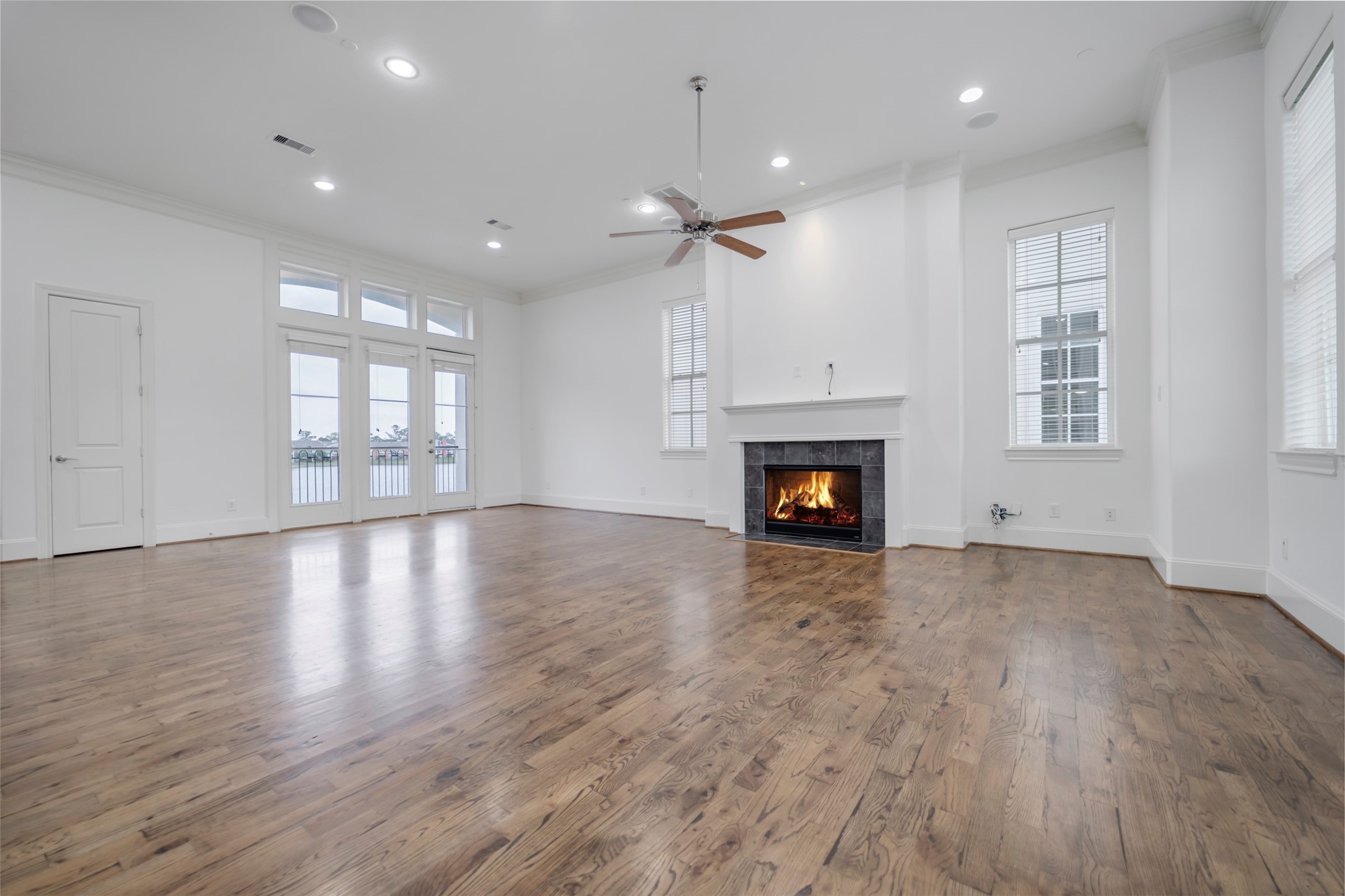 Houston, Texas, 77080, United States, 3 Bedrooms Bedrooms, ,5 BathroomsBathrooms,Residential,For Sale,1939348