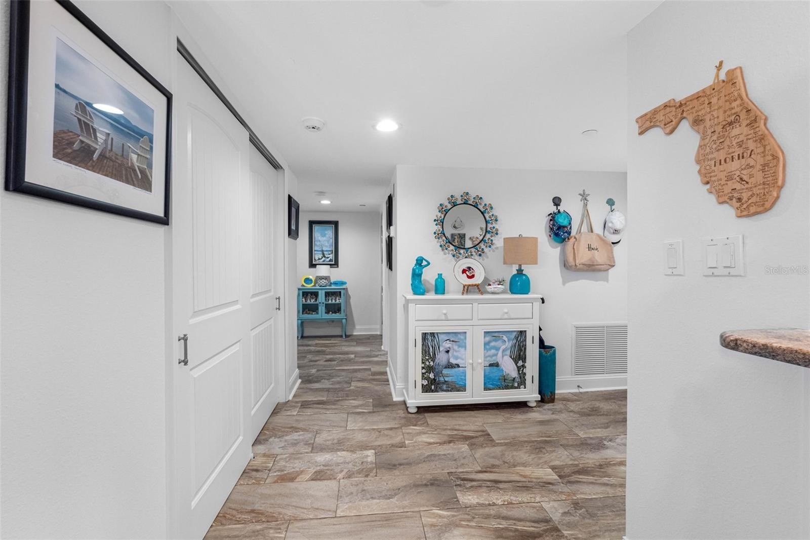 CLEARWATER BEACH, Florida, 33767, United States, 2 Bedrooms Bedrooms, ,2 BathroomsBathrooms,Residential,For Sale,2005521