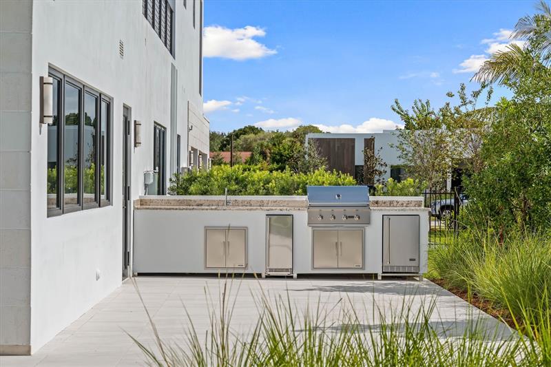 Weston, Florida, 33326, United States, 5 Bedrooms Bedrooms, ,10 BathroomsBathrooms,Residential,For Sale,1925286