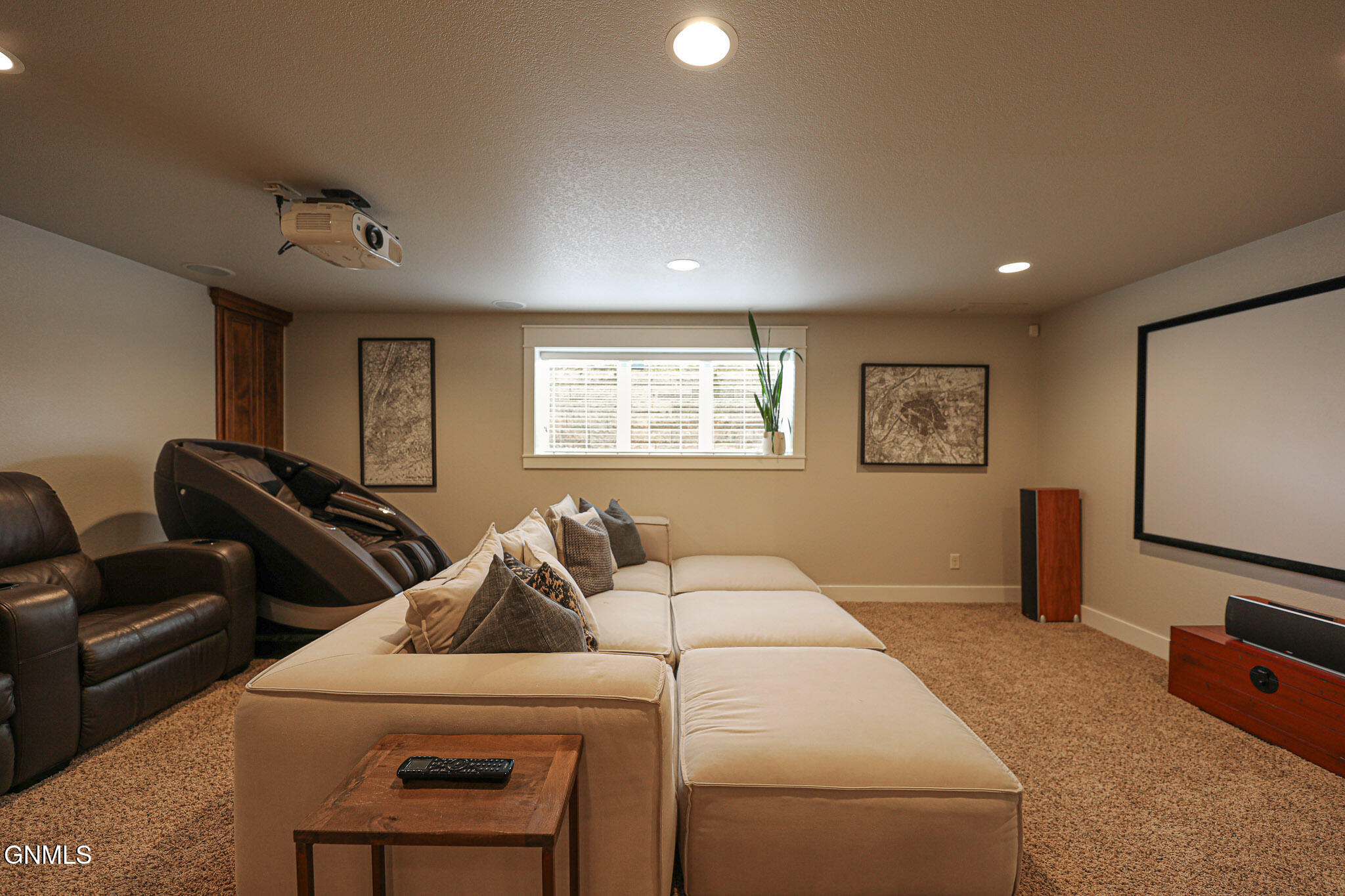 Bismarck, North Dakota, 58503, United States, 6 Bedrooms Bedrooms, ,5 BathroomsBathrooms,Residential,For Sale,1980273