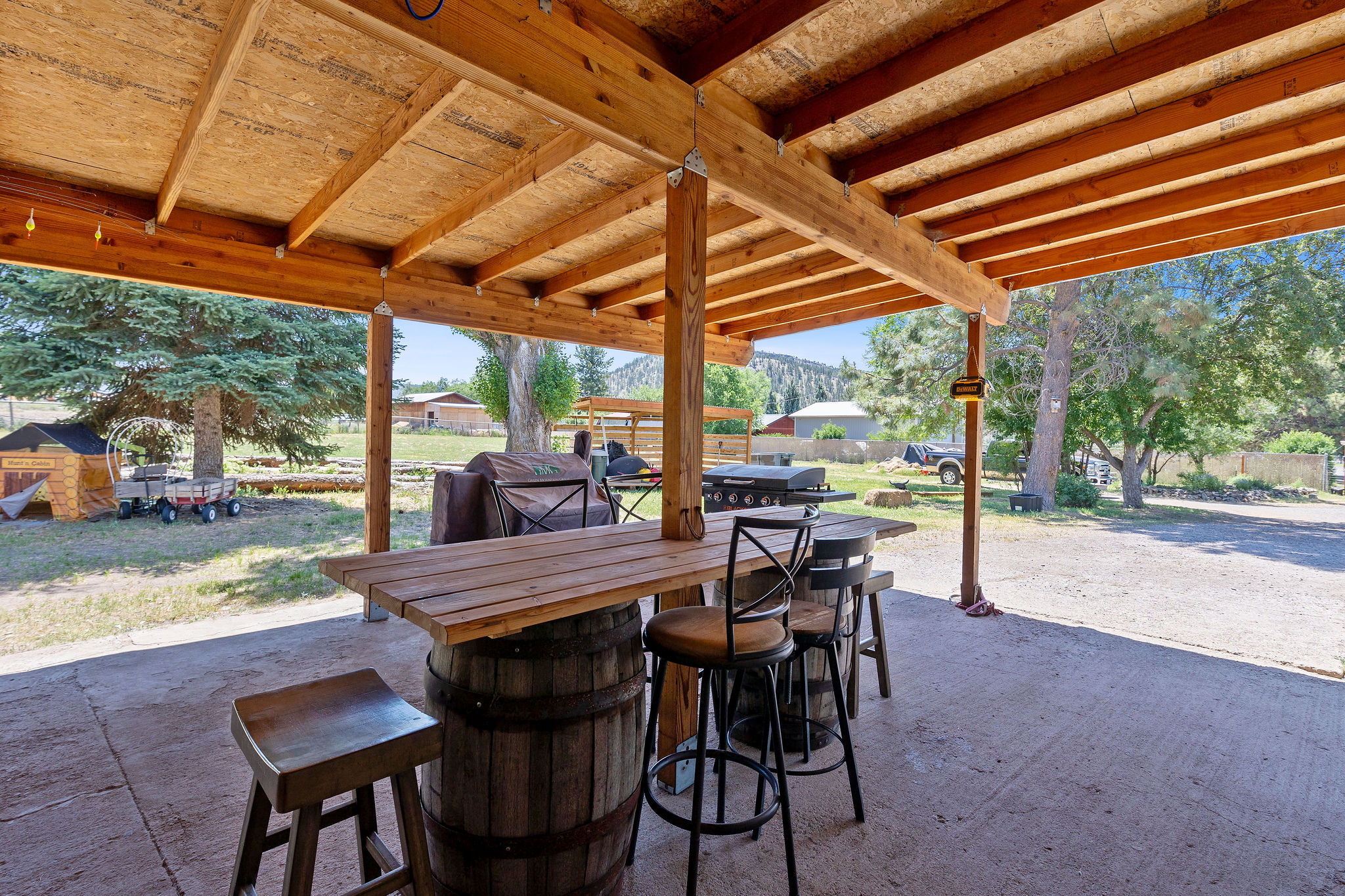 Prineville, Oregon, 97754, United States, 3 Bedrooms Bedrooms, ,2 BathroomsBathrooms,Residential,For Sale,1865780