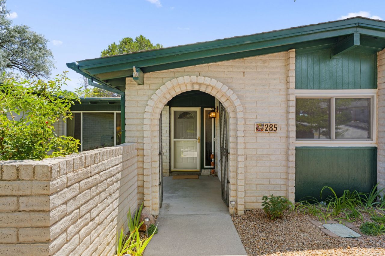 White Rock, New Mexico, 87547, United States, 4 Bedrooms Bedrooms, ,3 BathroomsBathrooms,Residential,For Sale,1906600