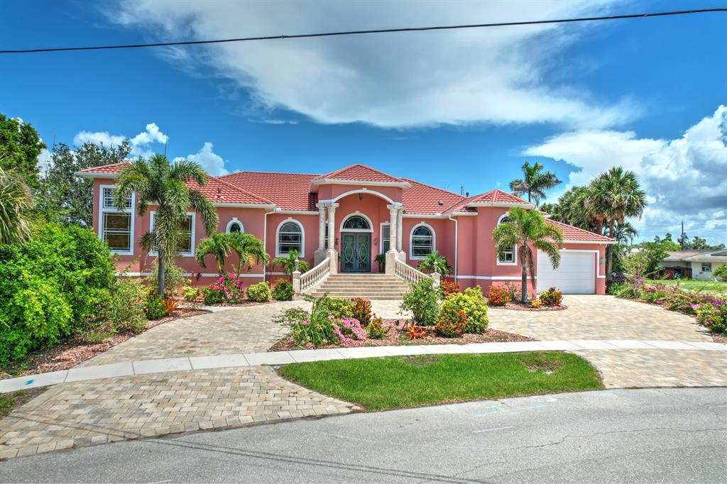 Port Charlotte, Florida, 33952, United States, 3 Bedrooms Bedrooms, ,4 BathroomsBathrooms,Residential,For Sale,1979564