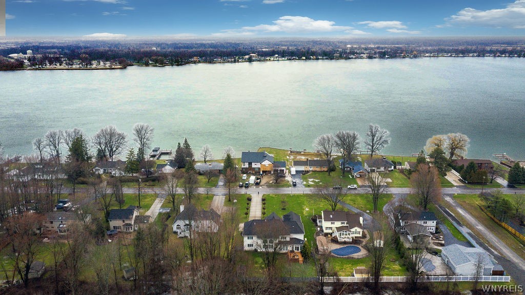 Grand Island, New York, 14072, United States, 5 Bedrooms Bedrooms, ,6 BathroomsBathrooms,Residential,For Sale,2032709