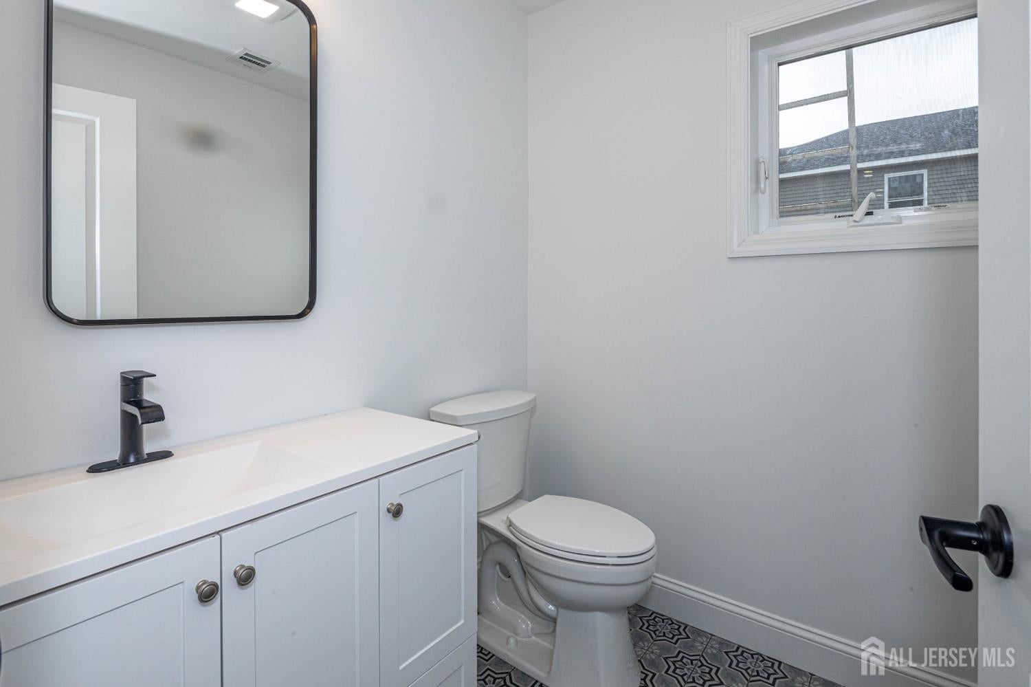 Sayreville, New Jersey, 08872, United States, 4 Bedrooms Bedrooms, ,3 BathroomsBathrooms,Residential,For Sale,1973681