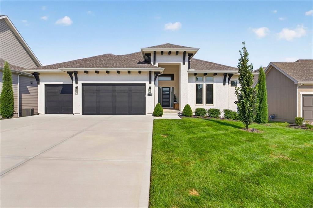 Oakshire St, Overland Park, KS 66221