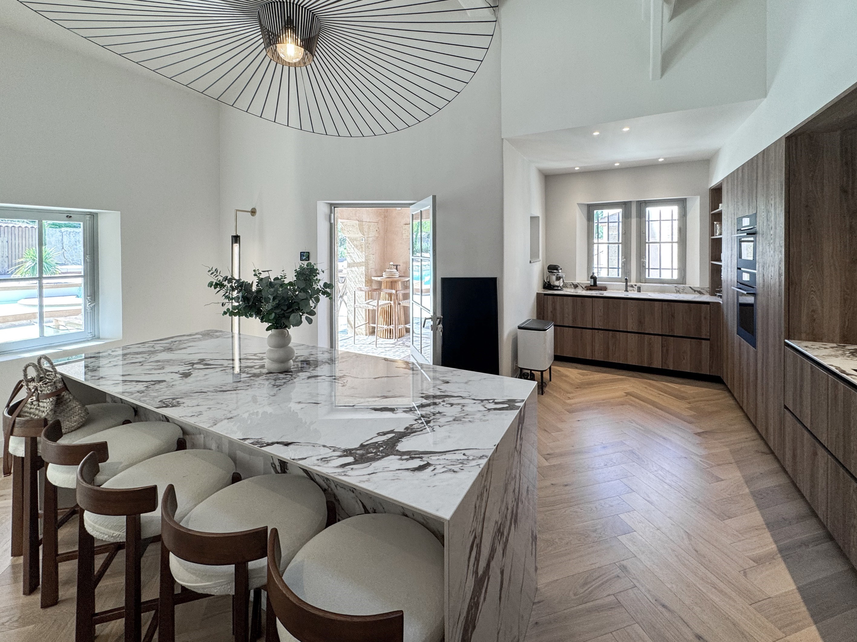  Refined Provençal Estate with Sainte-Victoire Views – Minutes from Aix-en-Prove… - 物件實景