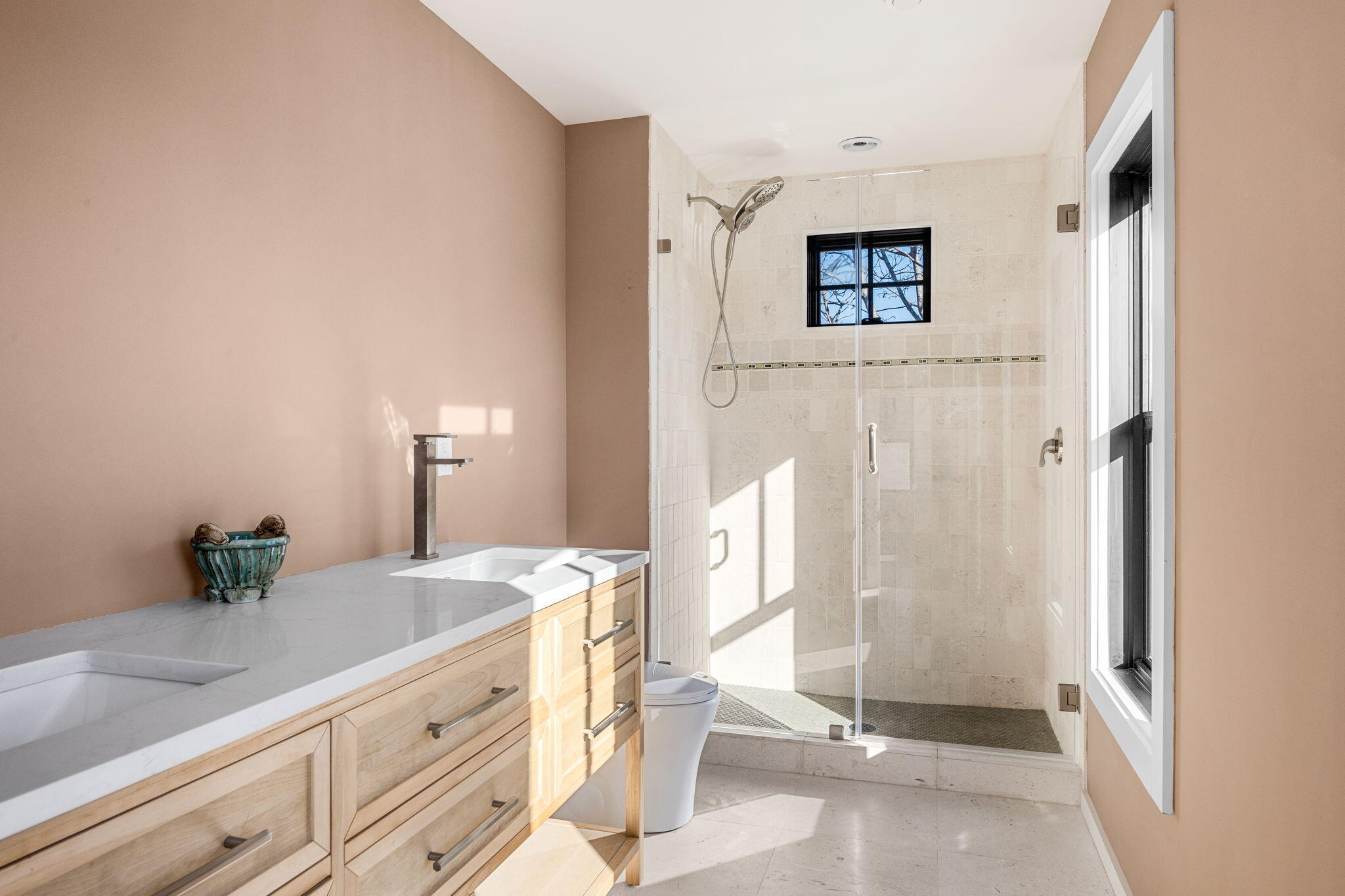  East End New Construction with Bay Views - 物件實景