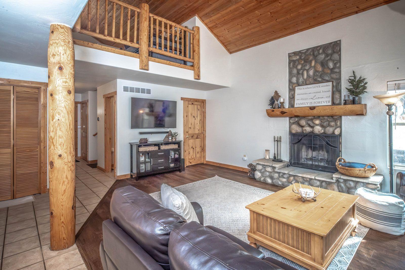 Angel Fire, New Mexico, 87710, United States, 3 Bedrooms Bedrooms, ,4 BathroomsBathrooms,Residential,For Sale,1993042