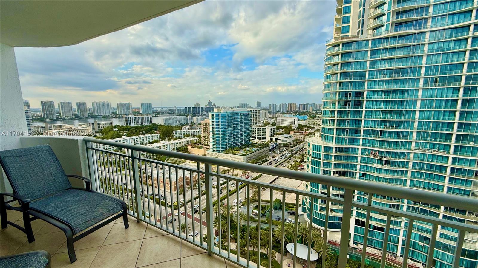 Sunny Isles Beach, Florida, 33160, United States, 1 Bedroom Bedrooms, ,1 BathroomBathrooms,Residential,For Sale,1761868