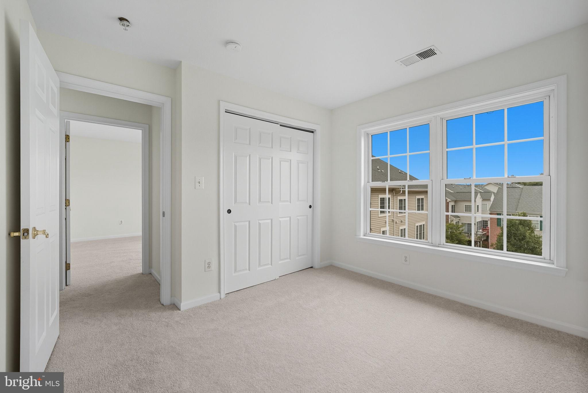 Fairfax, Virginia, 22033, United States, 3 Bedrooms Bedrooms, ,4 BathroomsBathrooms,Residential,For Sale,1975238