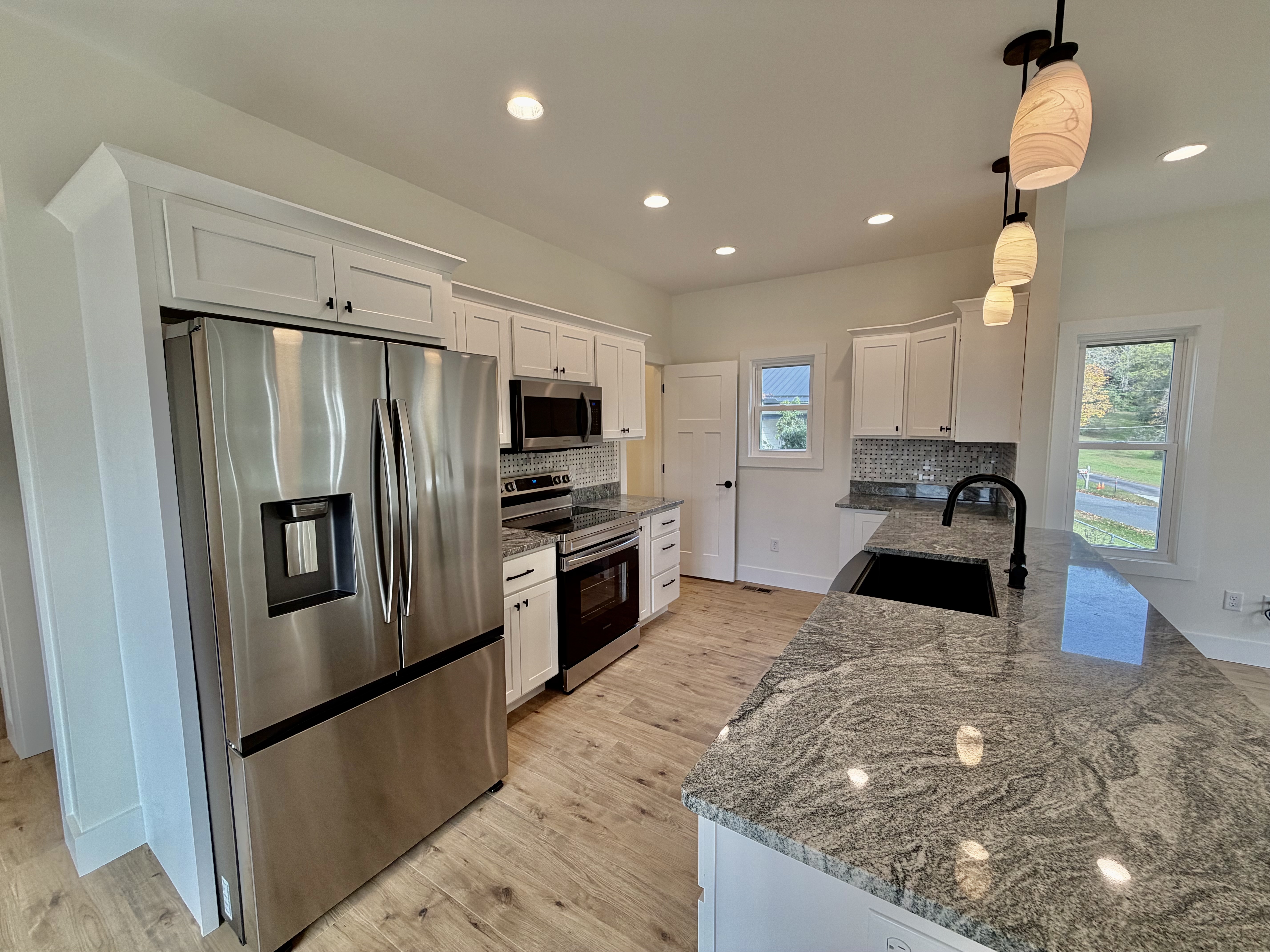 Mars Hill, North Carolina, 28754, United States, 3 Bedrooms Bedrooms, ,3 BathroomsBathrooms,Residential,For Sale,1984303