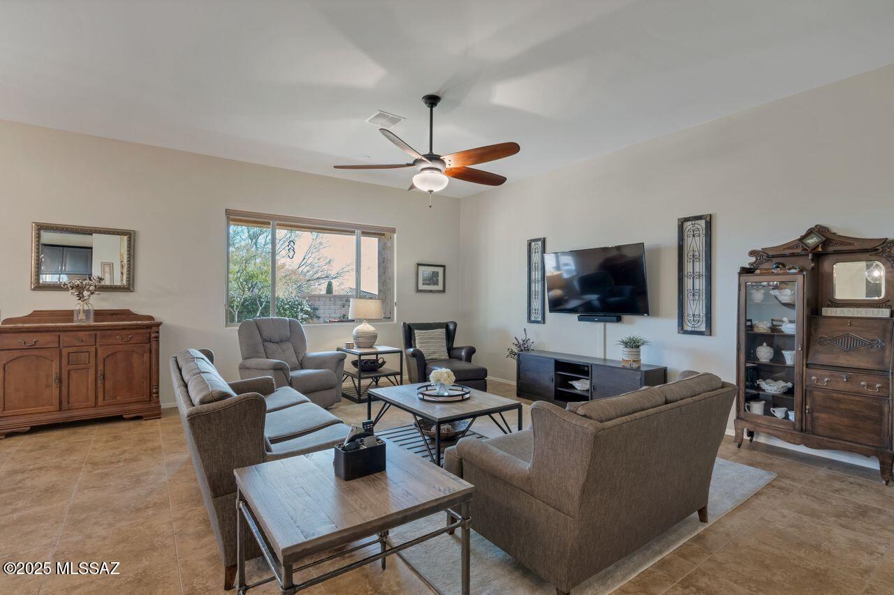 Marana, Arizona, 85658, United States, 3 Bedrooms Bedrooms, ,3 BathroomsBathrooms,Residential,For Sale,1947044