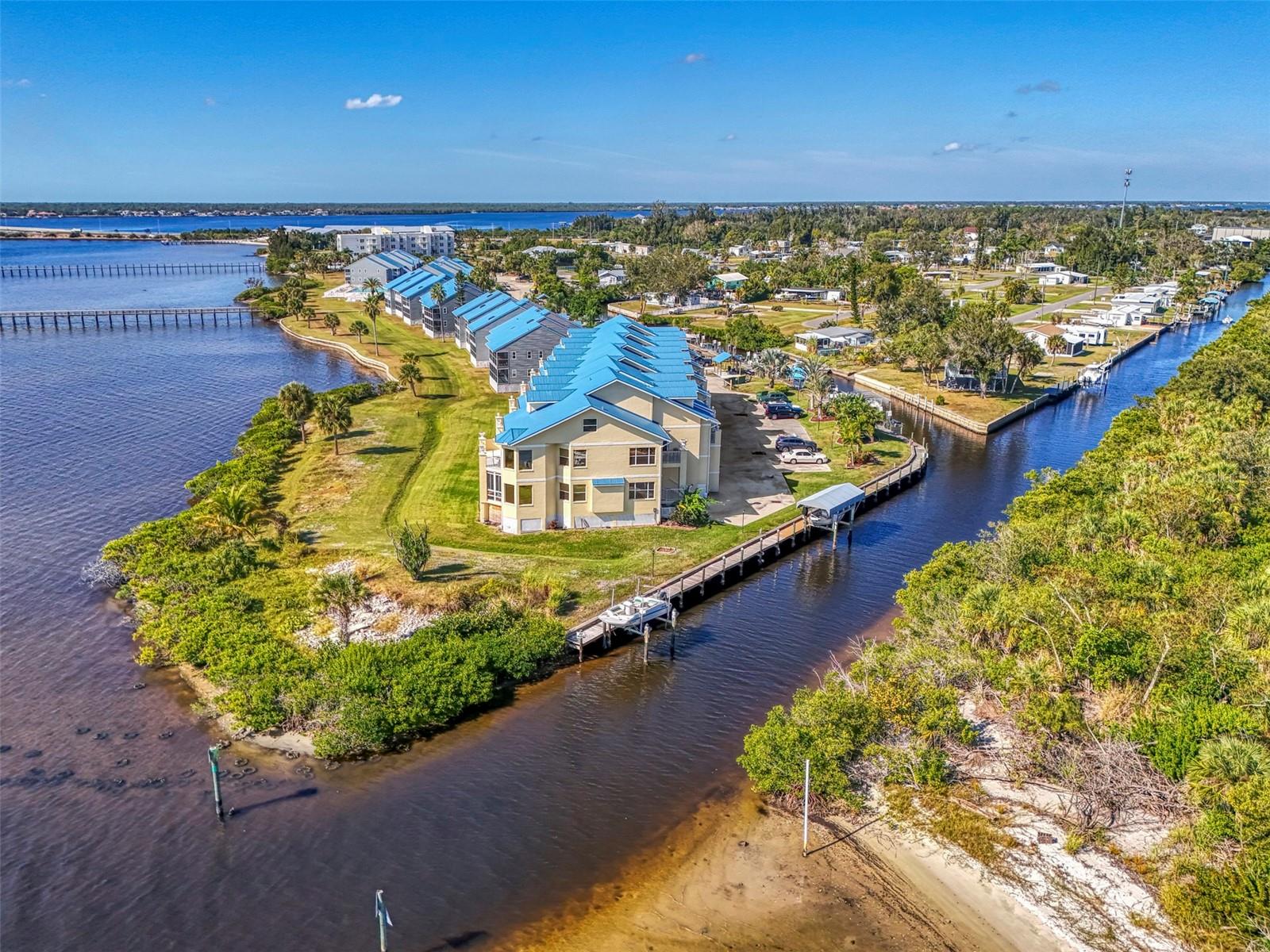 PORT CHARLOTTE, Florida, 33953, United States, 4 Bedrooms Bedrooms, ,4 BathroomsBathrooms,Residential,For Sale,1998785