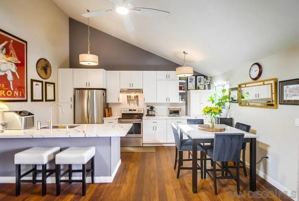 San Diego, California, 92122, United States, 1 Bedroom Bedrooms, ,1 BathroomBathrooms,Residential,For Sale,1991201