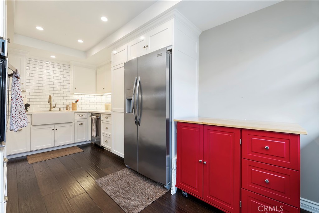 Sierra Madre, California, 91024, United States, 2 Bedrooms Bedrooms, ,3 BathroomsBathrooms,Residential,For Sale,1992859