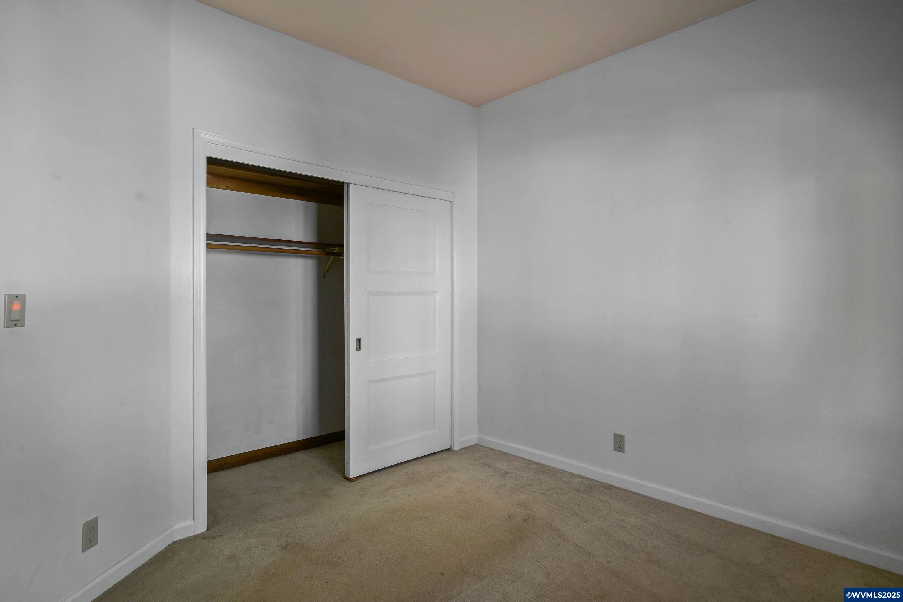 Salem, Oregon, 97304, United States, 3 Bedrooms Bedrooms, ,3 BathroomsBathrooms,Residential,For Sale,1826833