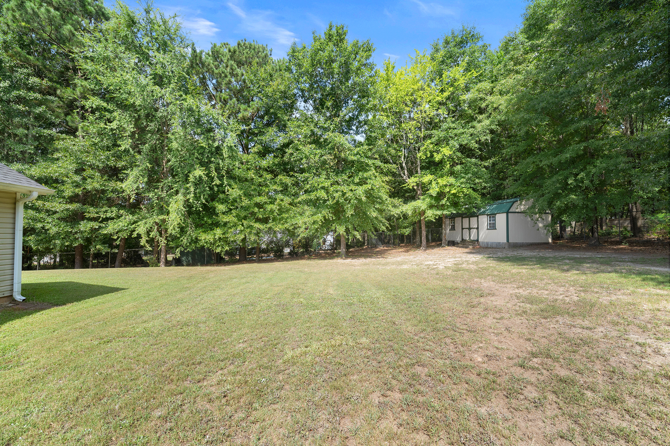  Immaculately Maintained, Brick-Front, Step-Less Ranch Home - 物件實景