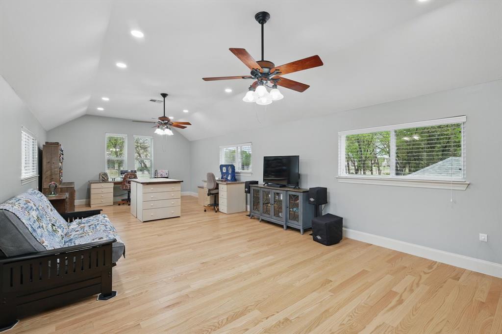 Denton, Texas, 76208, United States, 4 Bedrooms Bedrooms, ,6 BathroomsBathrooms,Residential,For Sale,1980509