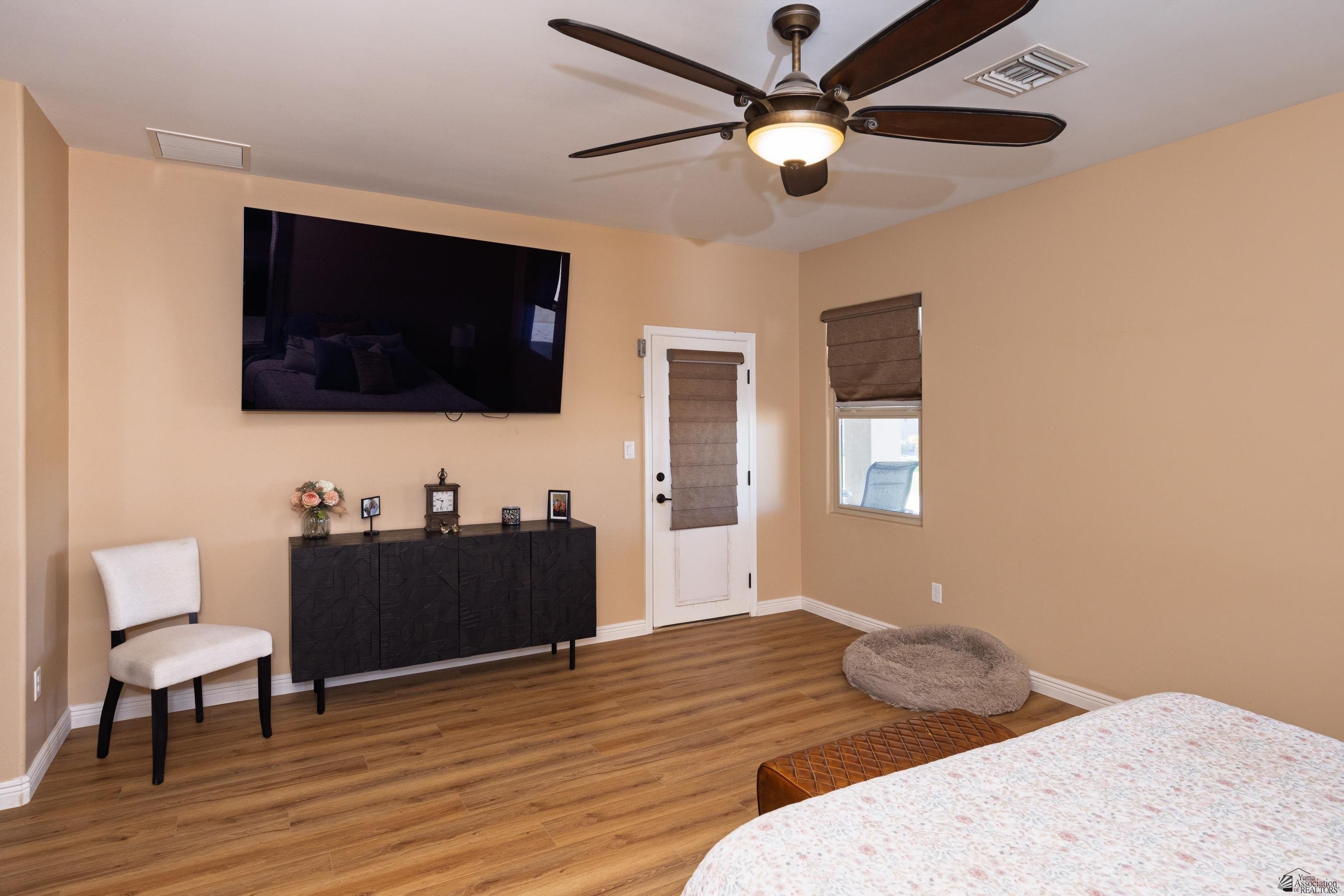 Yuma, Arizona, 85367, United States, 3 Bedrooms Bedrooms, ,1 BathroomBathrooms,Residential,For Sale,1977139