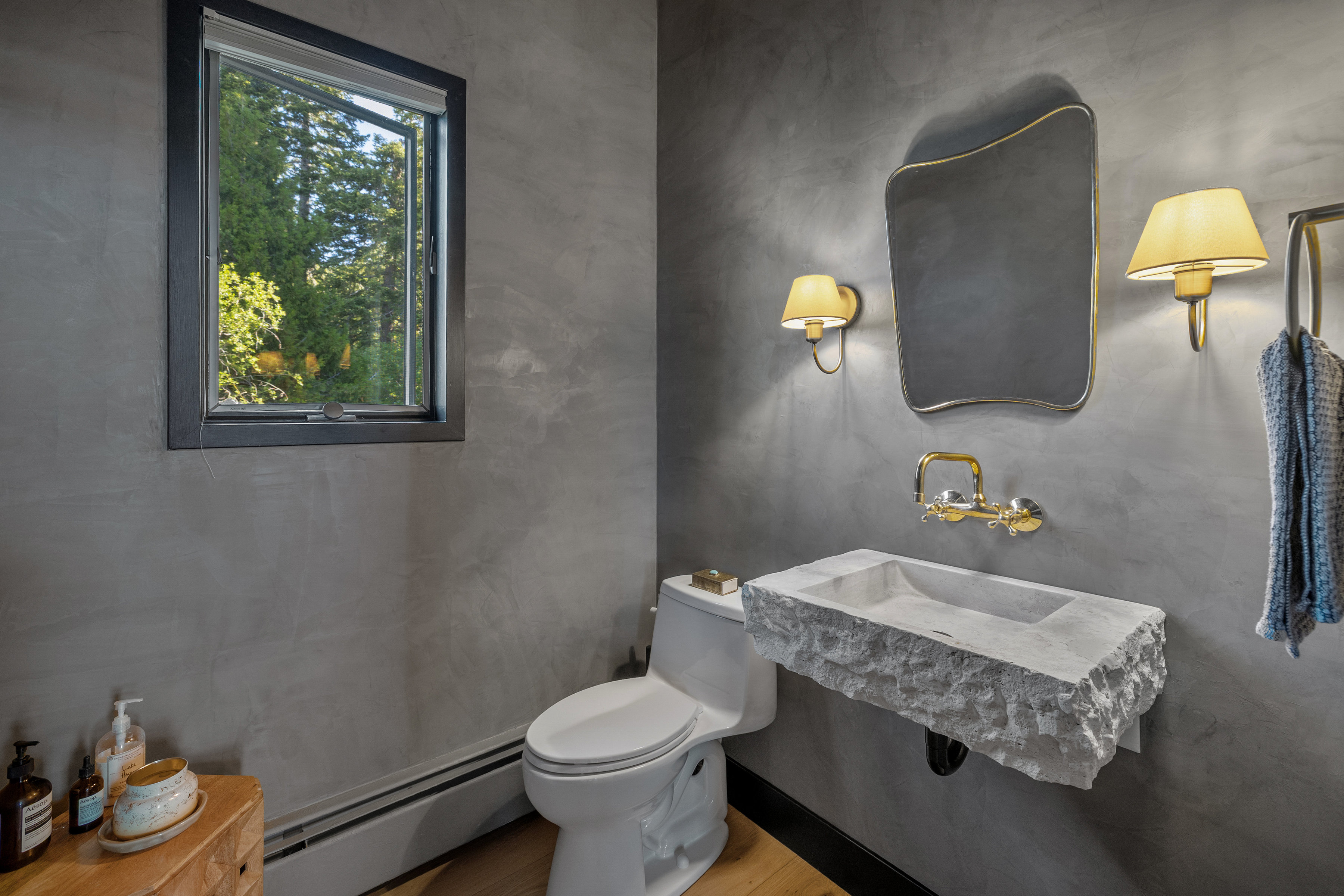  Legendary Gated Panoramic Lake View Estate - 物件實景