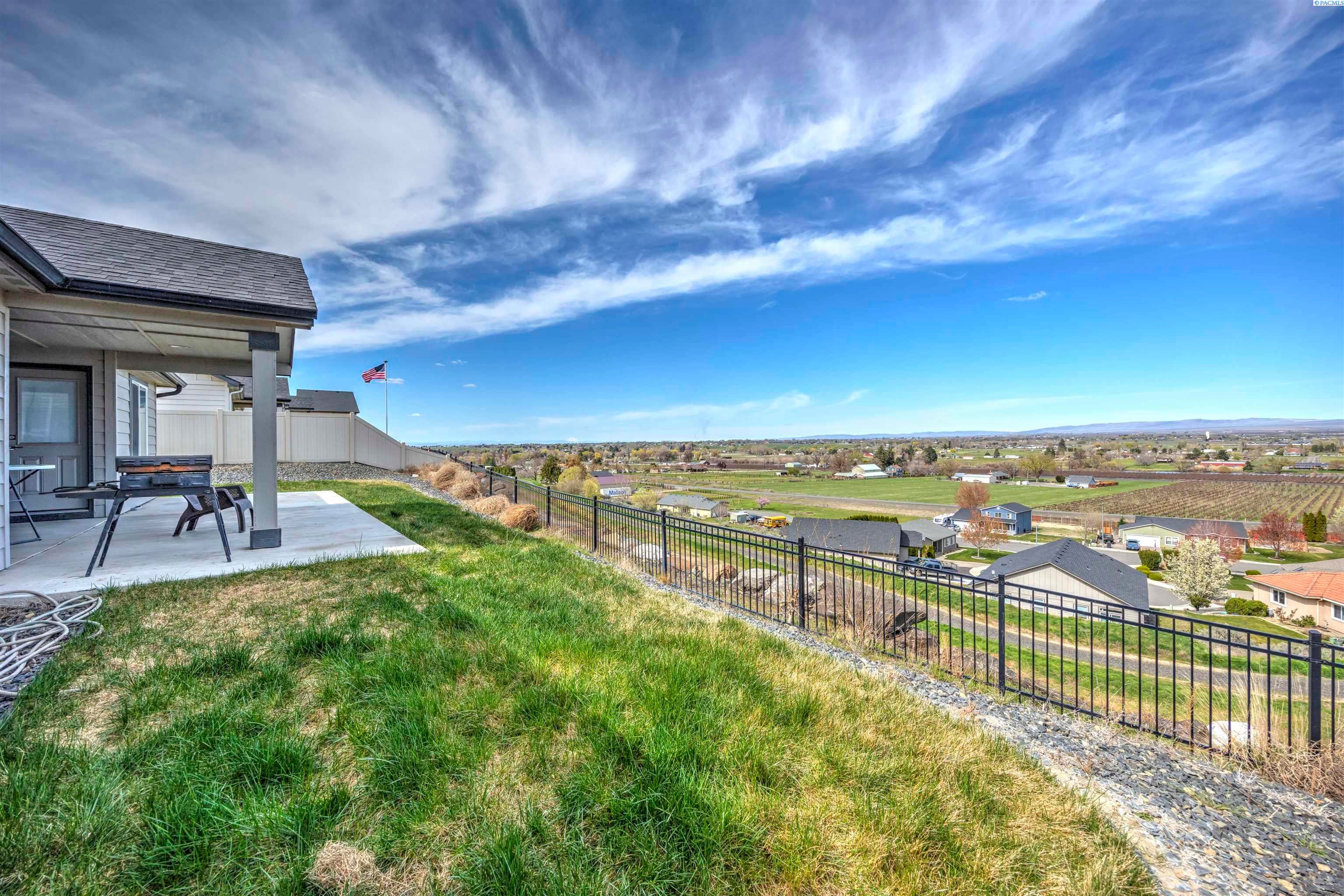 Prosser, Washington, 99350, United States, 3 Bedrooms Bedrooms, ,1 BathroomBathrooms,Residential,For Sale,2032317