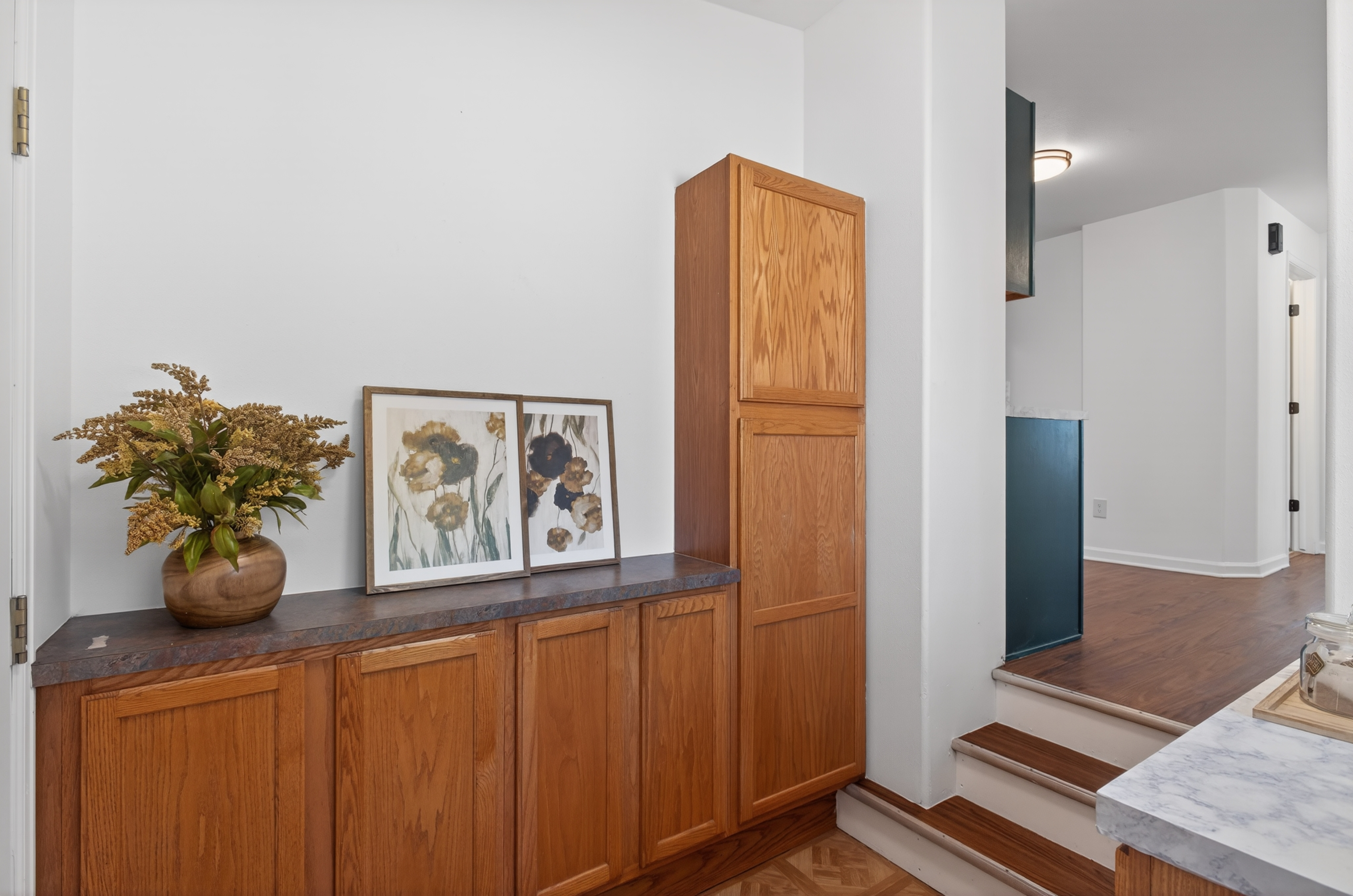  Charming Cole Bungalow – Fresh Updates, Green Kitchen & Private Deck - 物件實景