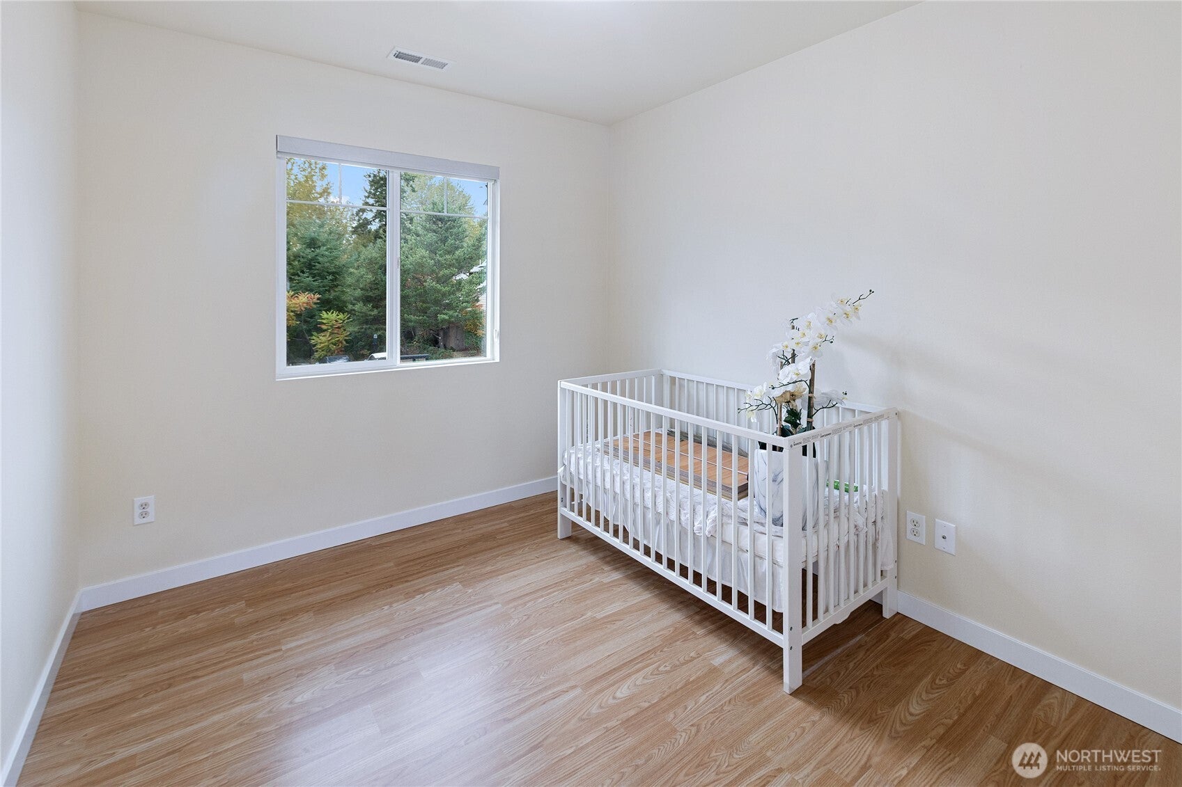 Kent, Washington, 98042, United States, 4 Bedrooms Bedrooms, ,3 BathroomsBathrooms,Residential,For Sale,1987043