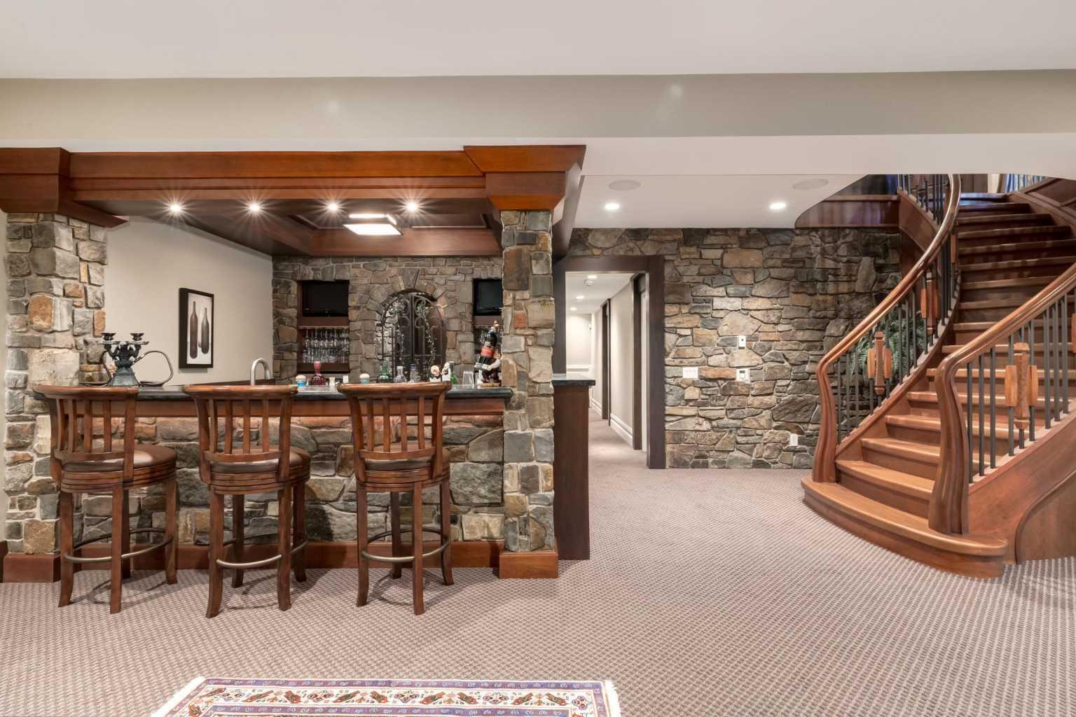 CALGARY, Alberta, T3H 5M3, CA, 5 Bedrooms Bedrooms, ,8 BathroomsBathrooms,Residential,For Sale,1988297