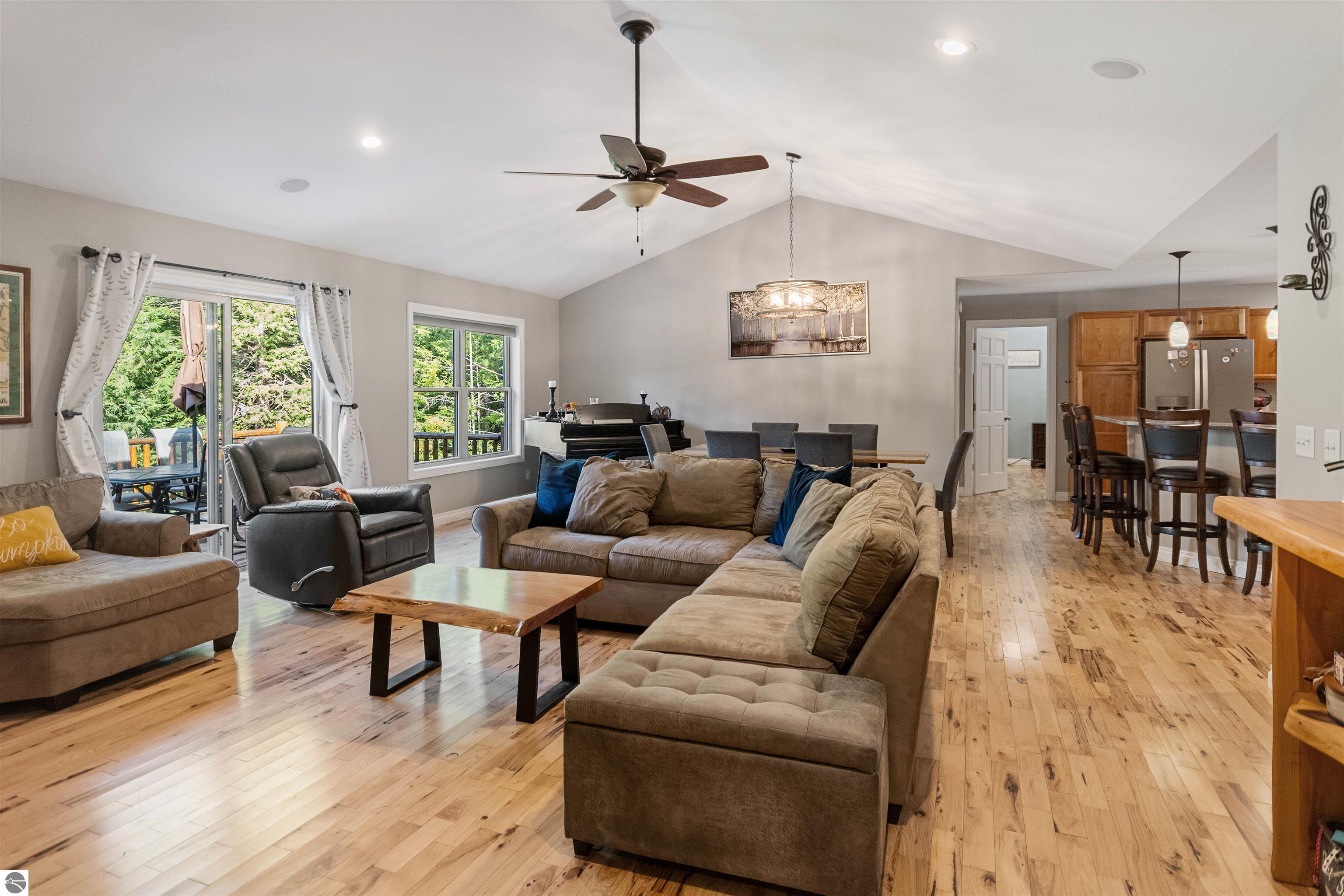 Traverse City, Michigan, 49685, United States, 5 Bedrooms Bedrooms, ,2 BathroomsBathrooms,Residential,For Sale,1960952