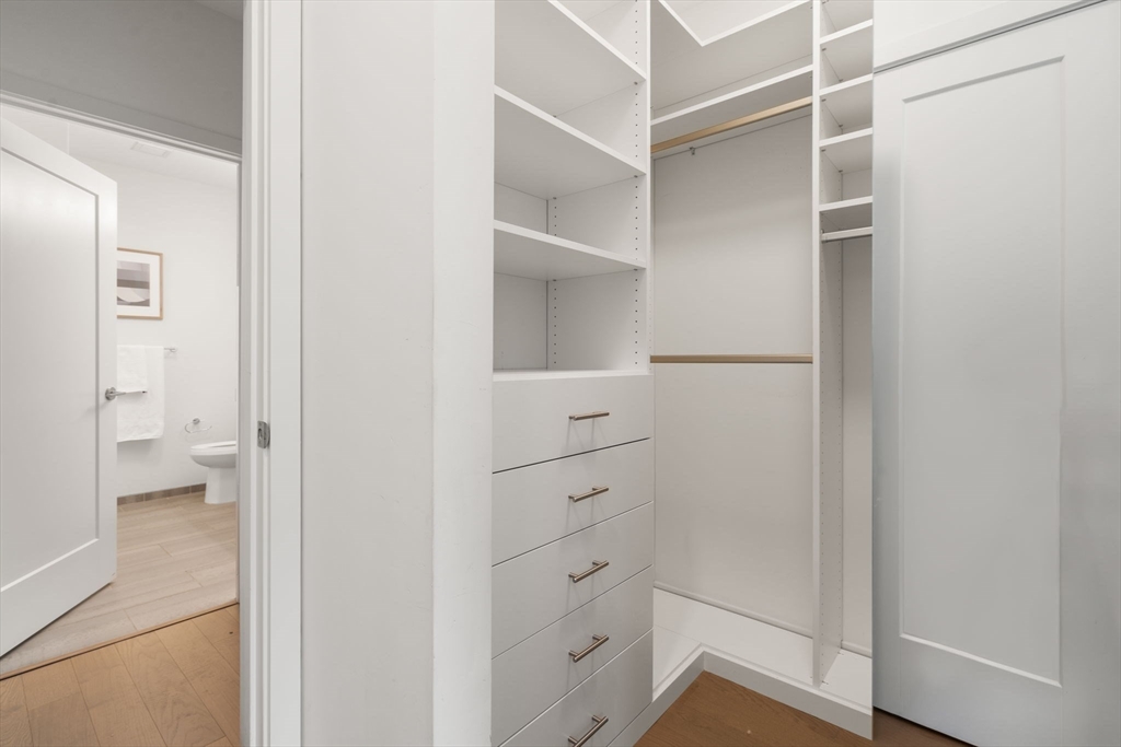 Boston, Massachusetts, 02128, United States, 1 Bedroom Bedrooms, ,1 BathroomBathrooms,Residential,For Sale,1865592