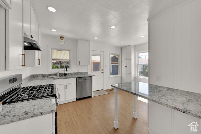 American Fork, Utah, 84003, United States, 3 Bedrooms Bedrooms, ,2 BathroomsBathrooms,Residential,For Sale,1935787