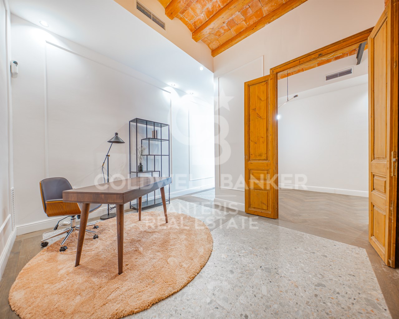 Barcelona, Catalonia, ES, 2 Bedrooms Bedrooms, ,2 BathroomsBathrooms,Residential,For Sale,1932688