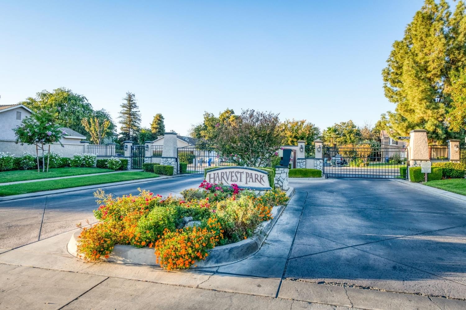 Applewood Ln, Fresno, CA 93725 #1