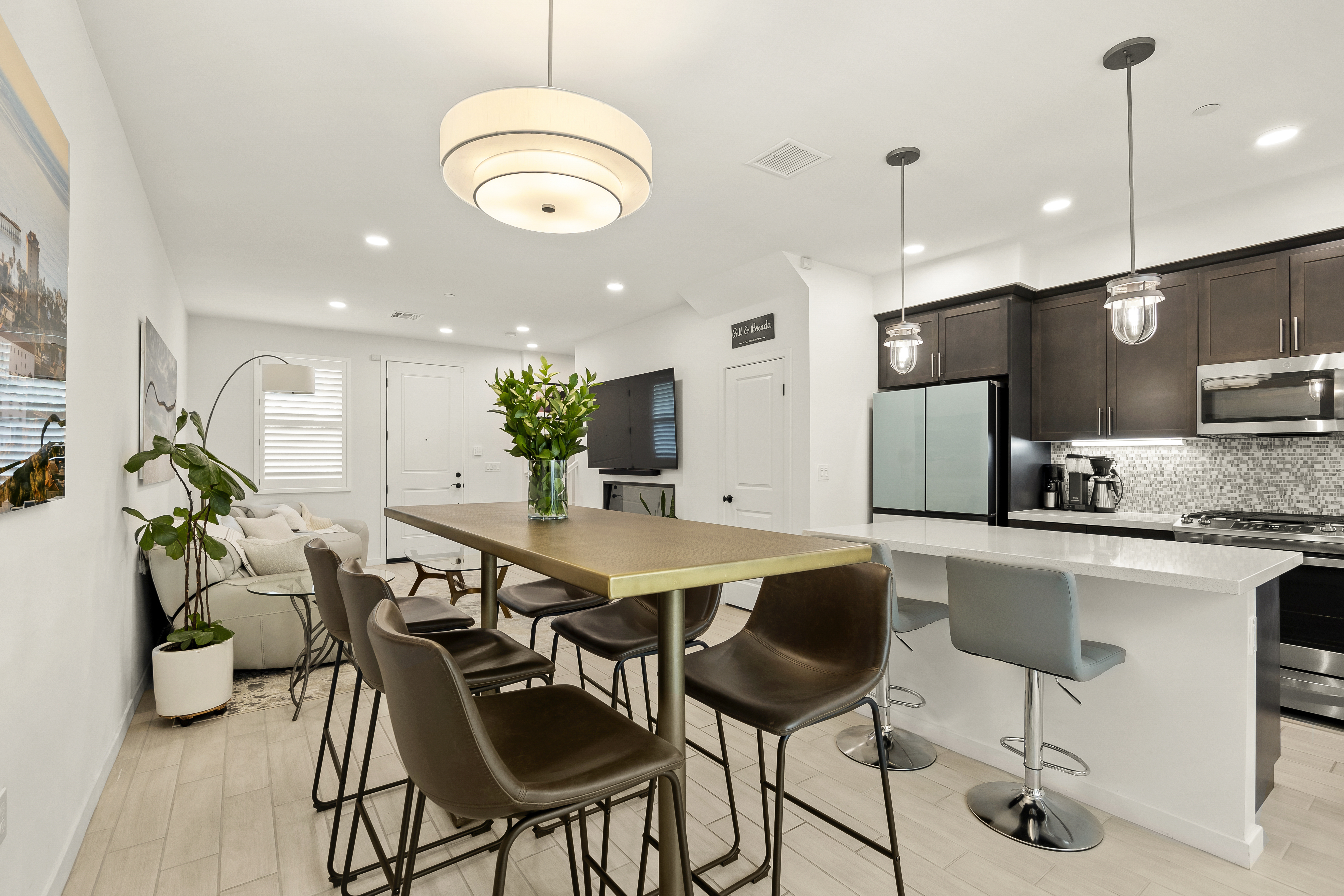  1536 East Thompson Boulevard, Ventura, CA 93001 - 物件實景