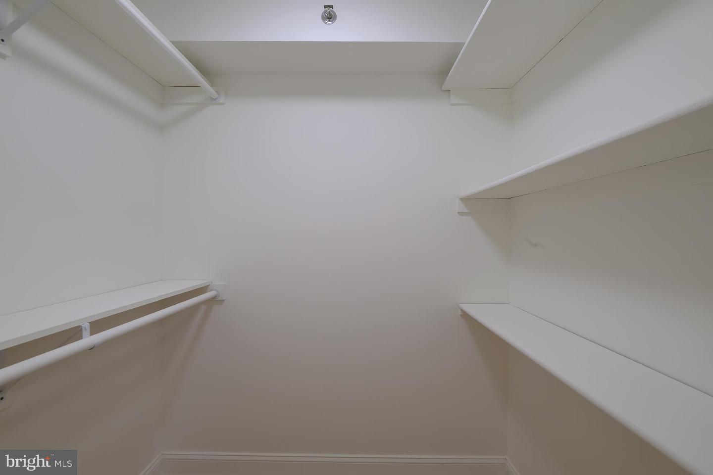 Arlington, Virginia, 22204, United States, 2 Bedrooms Bedrooms, ,2 BathroomsBathrooms,Residential,For Sale,1996960