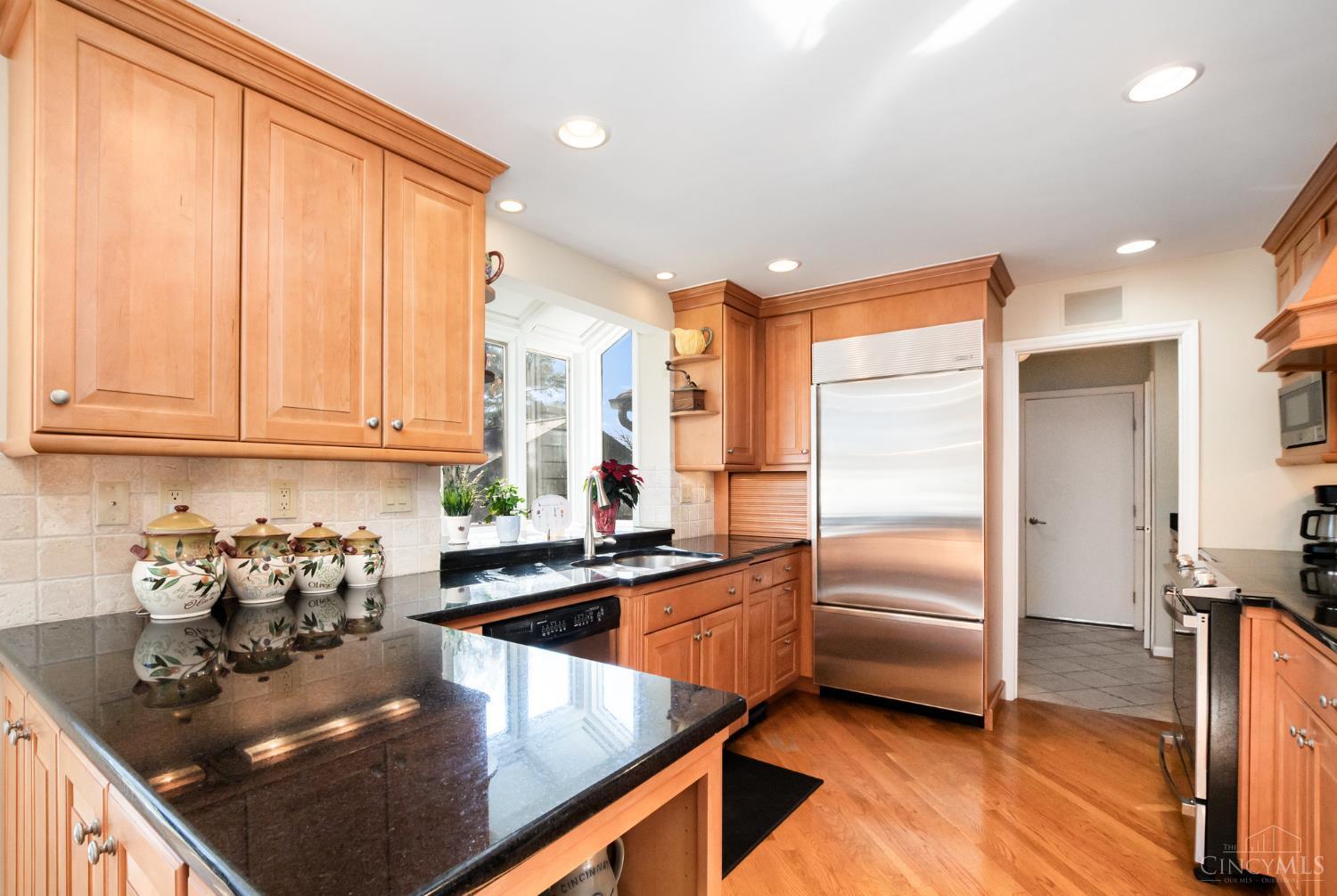 Blue Ash, Ohio, 45241, United States, 3 Bedrooms Bedrooms, ,3 BathroomsBathrooms,Residential,For Sale,2003391