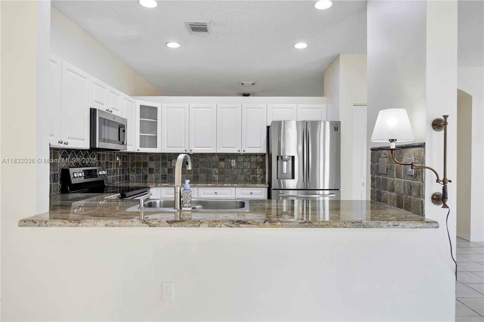 Miami, Florida, 33186, United States, 4 Bedrooms Bedrooms, ,3 BathroomsBathrooms,Residential,For Sale,1882398