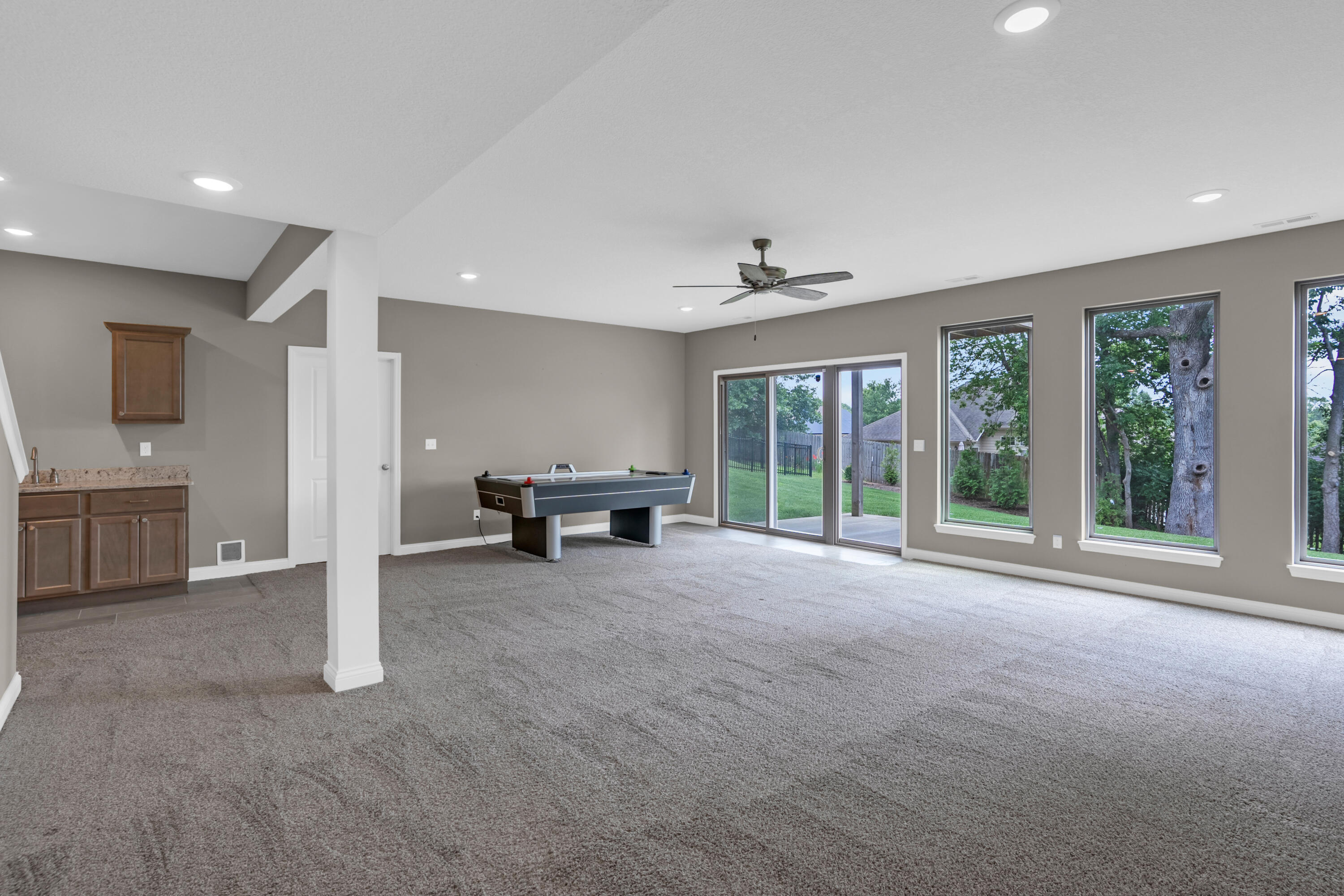 COLUMBIA, Missouri, 65203, United States, 5 Bedrooms Bedrooms, ,3 BathroomsBathrooms,Residential,For Sale,1976271