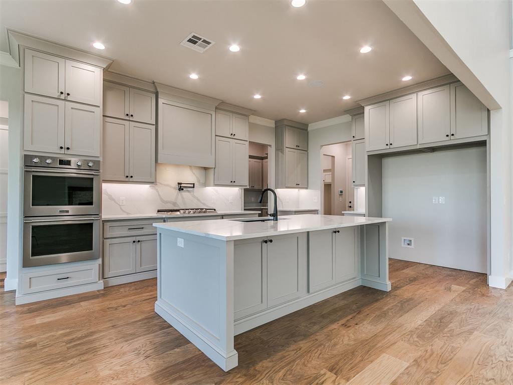 Edmond, Oklahoma, 73025, United States, 4 Bedrooms Bedrooms, ,4 BathroomsBathrooms,Residential,For Sale,1981952