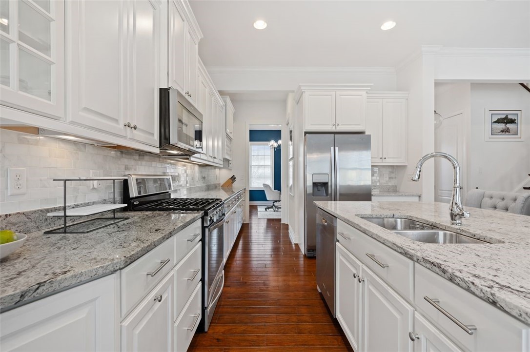 Bridgeville, Pennsylvania, 15017, United States, 4 Bedrooms Bedrooms, ,4 BathroomsBathrooms,Residential,For Sale,1753303