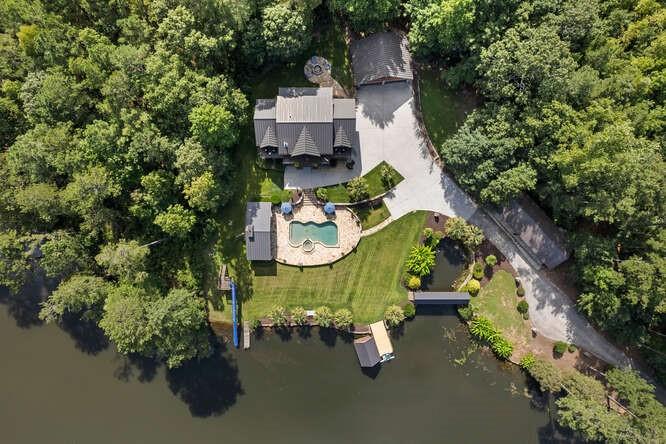 Carrollton, Georgia, 30116, United States, 5 Bedrooms Bedrooms, ,5 BathroomsBathrooms,Residential,For Sale,1803971